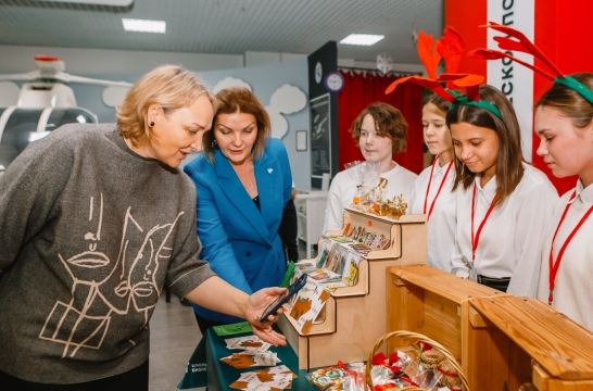 В Татарстане более 100 школьников представят новогодние подарки на благотворительной ярмарке