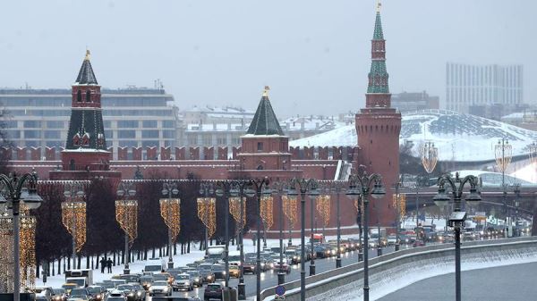 В Гидрометцентре спрогнозировали облачность и гололедицу в Москве 19 декабря